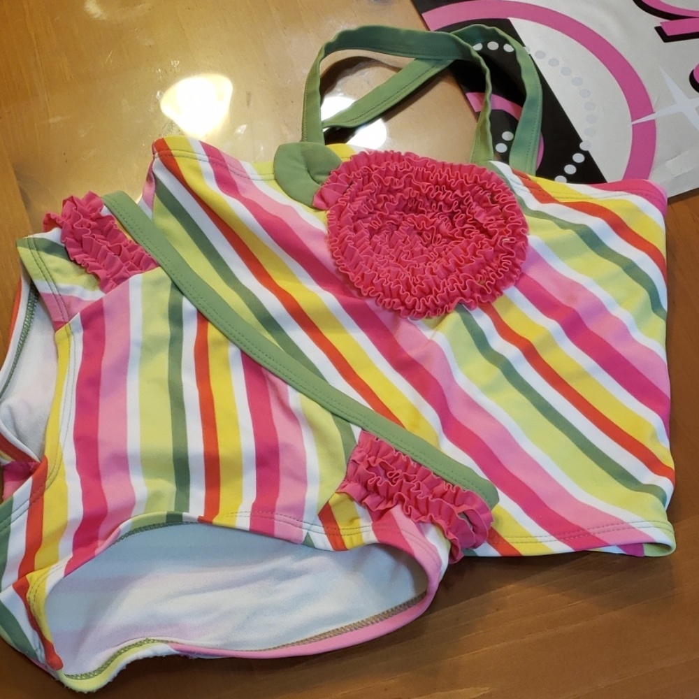 Bathing suit